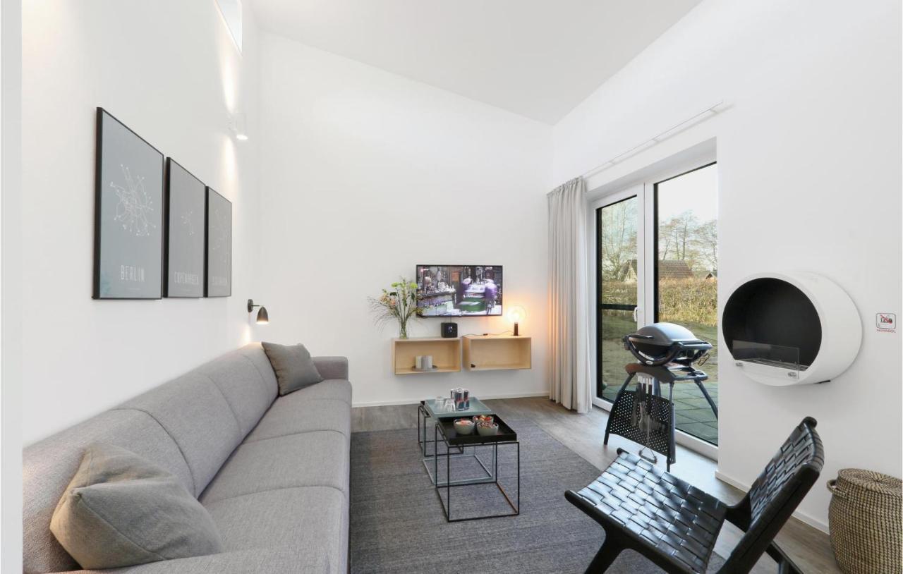 2 Bedroom Gorgeous Home In Lembruch-Duemmer See Exteriér fotografie