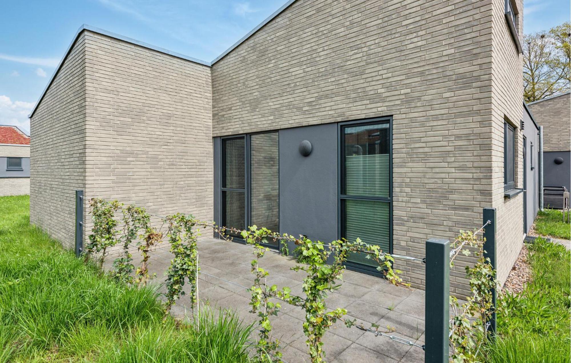 2 Bedroom Gorgeous Home In Lembruch-Duemmer See Exteriér fotografie